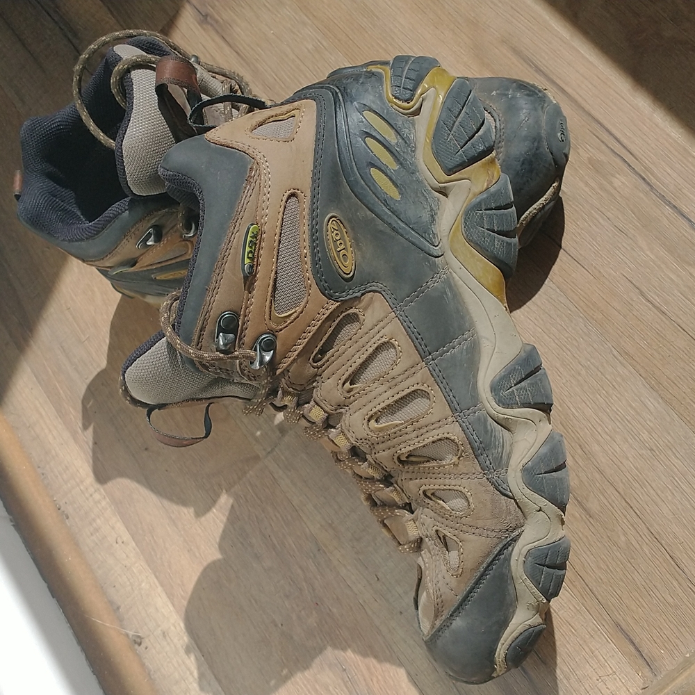 Oboz Sawtooth Mid Hiking Shoes/Boots